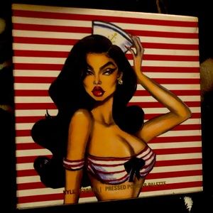 Kylie Cosmetics Sailor Moon palette